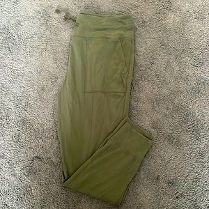Wild Fable Army green joggers